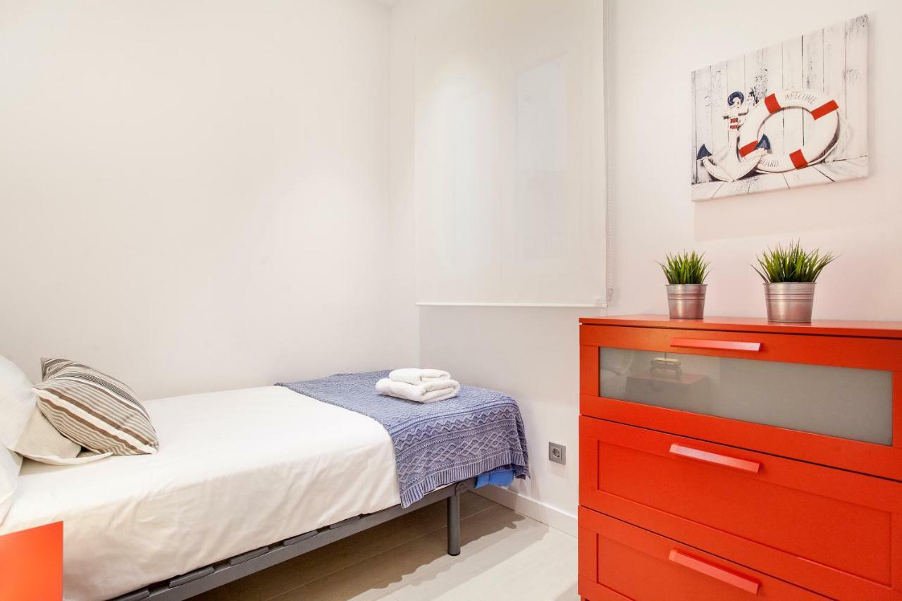 R&C Apartments Close To Center บาเลนเซีย ภายนอก รูปภาพ